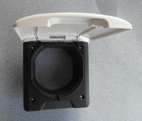 Versorgungs klappe mit - versorgungs,